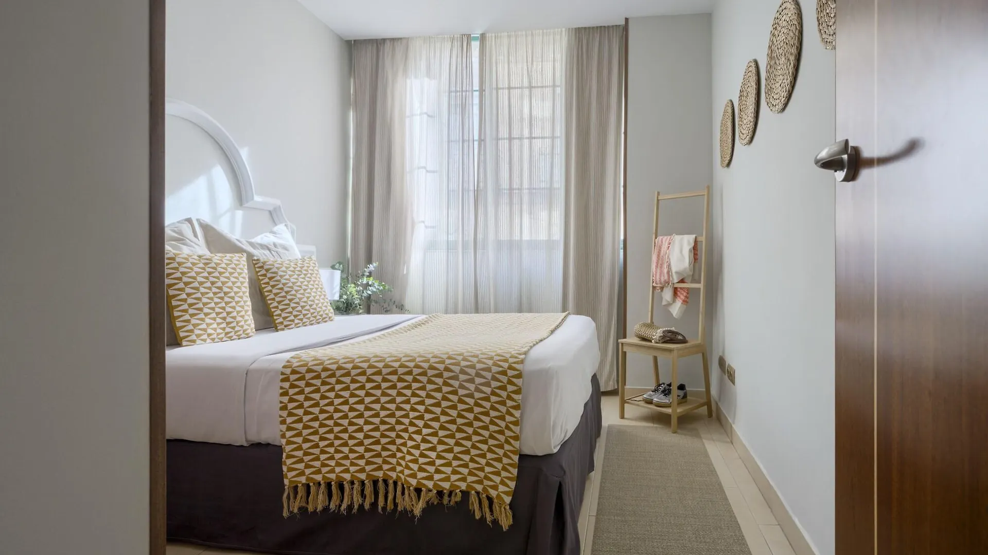 شقة Oficentro Suites Apartaments مالقة