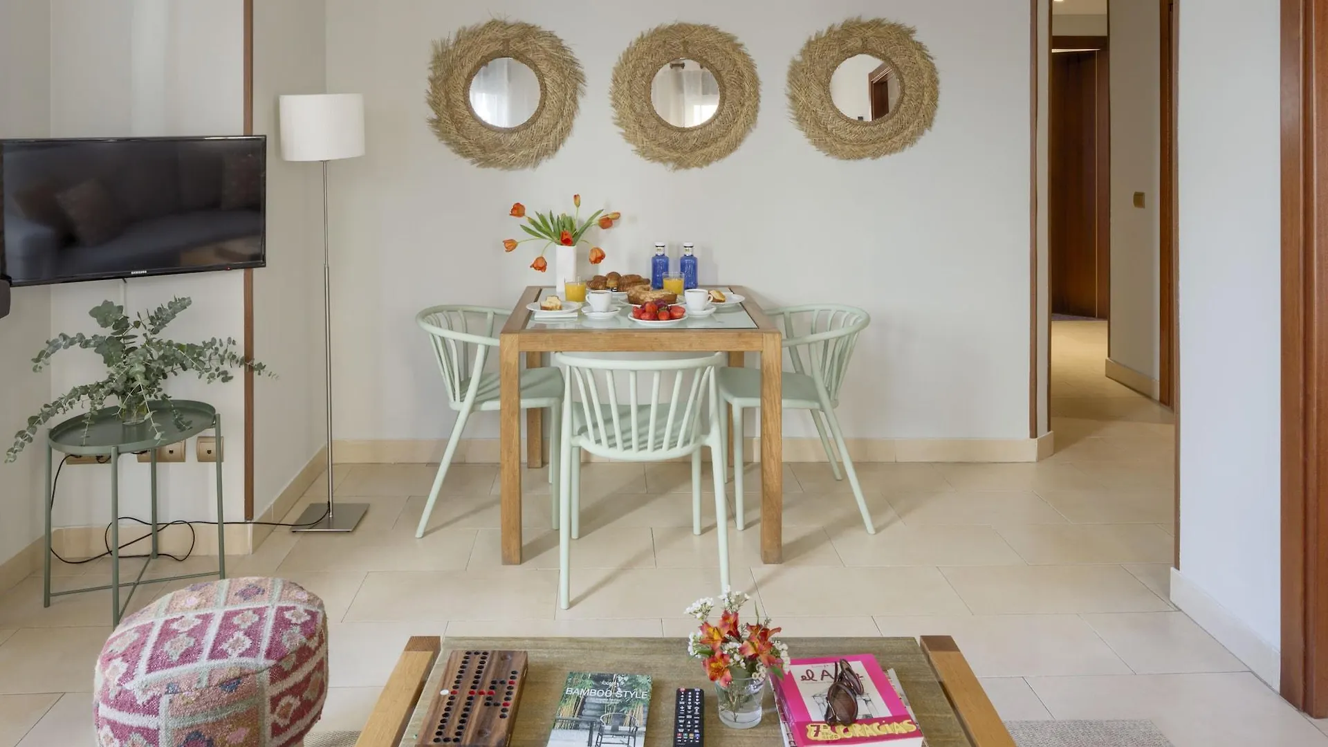 Oficentro Suites Apartaments مالقة