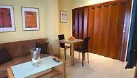 Oficentro Suites Apartaments مالقة